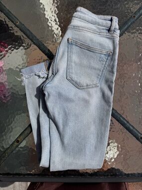 Zara Light Blue Cropped Skinny Jeans